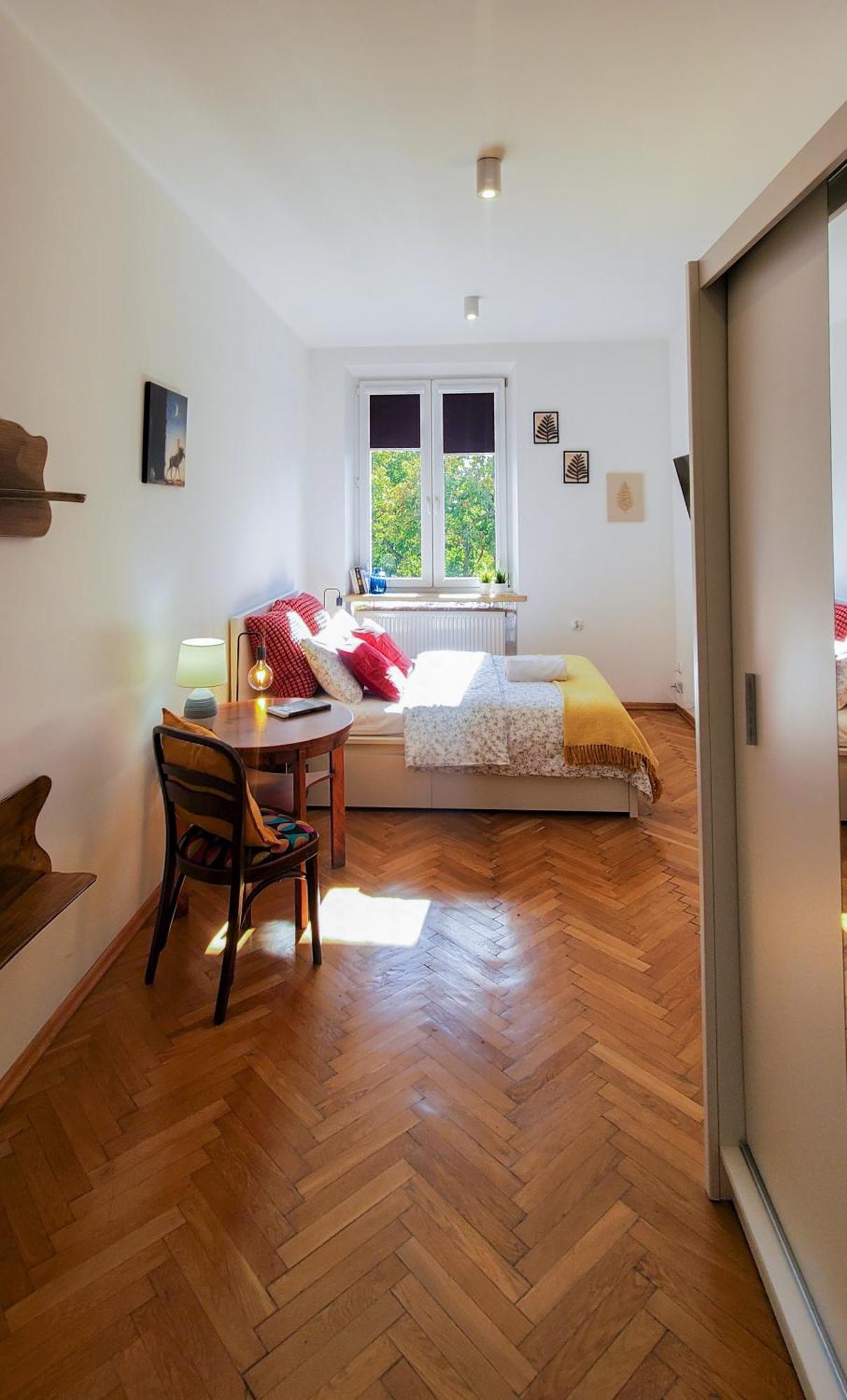 Old Town Parkview Apartment Краков Экстерьер фото